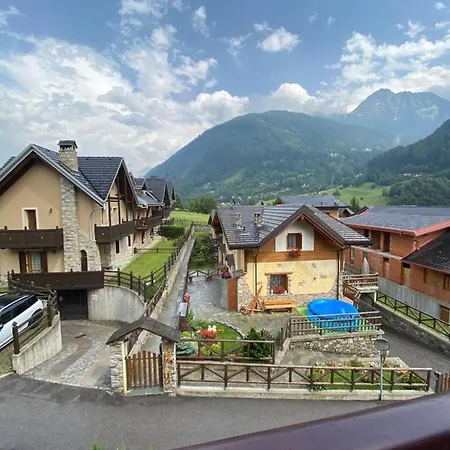 Chalet Incanto Vezza dʼOglio